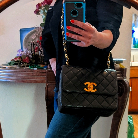 🎉HP🎉CHANEL Black Bag Quilted Flap Bag Vintage - Picture 16 of 16